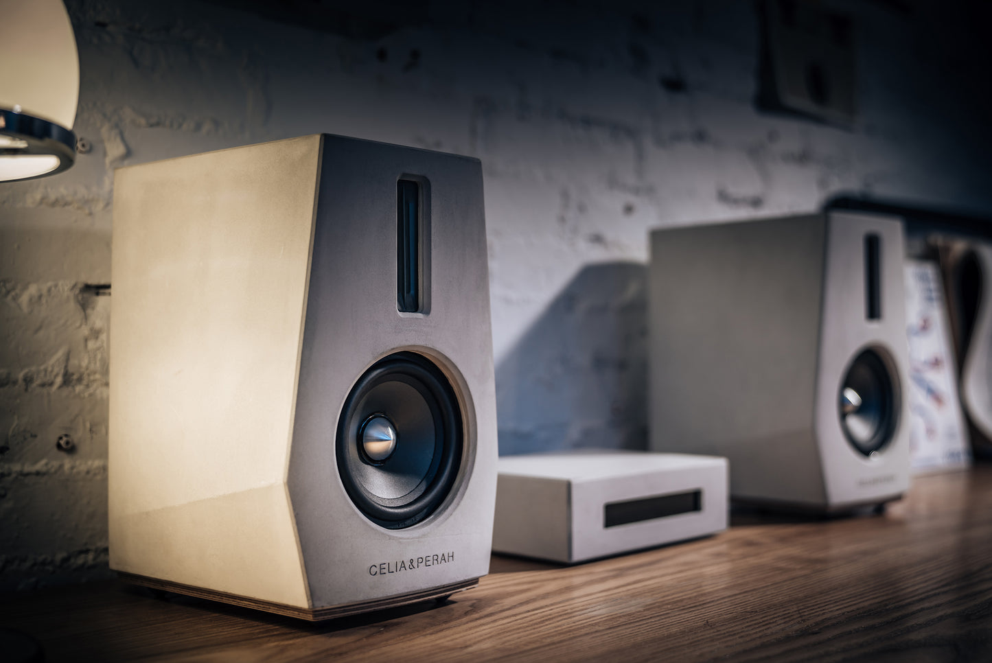 M8 Concrete Hi-Fi  Sound Systm